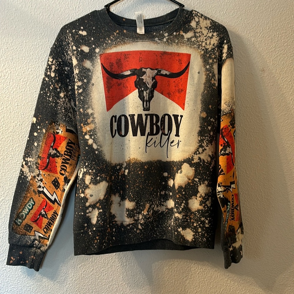 Cowboy killer graphic sweatshirt size small